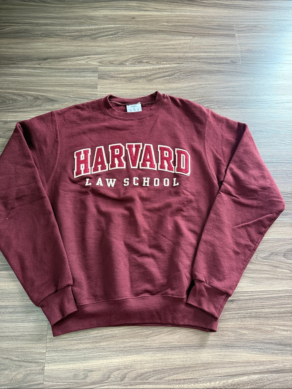 Men’s Small Crimson Crewneck Harvard Law School Sweatshirt